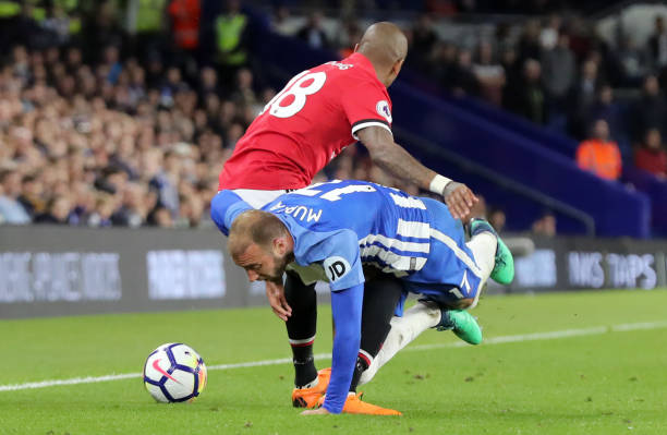 万运营费支 万运营费支