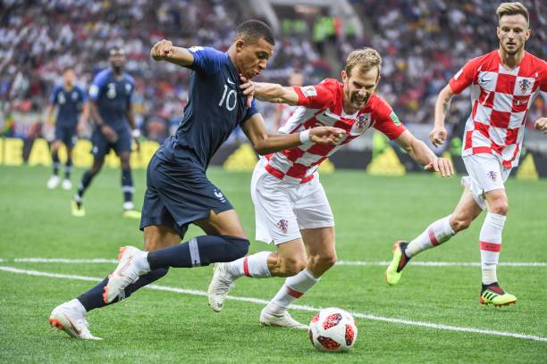 中前场传递 中前场传递